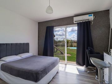 venta casa 5 amb., pileta  San Sebastian EXCELENTE