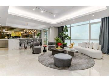 Venta de Apartamento en Pacific Point Torre 200.Cod-J283