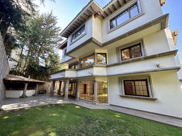 Casa en Venta o en Renta en el exclusivo Residencial y Club de Golf Los Encinos