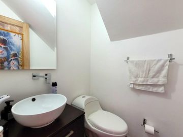 Apartamento en venta de 3 habitaciones con terraza en Bogotá, Puente Largo.