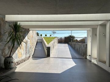 Condominio Blanche, con patio privado