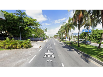 Local en Venta Zona Hotelera sobre Av, Kukulcán, Km 6.5, Cancun