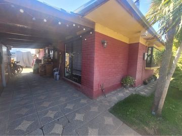 CASA EN VENTA EN MACHALÍ: CONDOM MIRAFLORES, 3D|2B