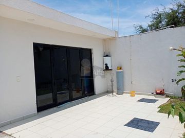 Casa en Venta en Frac. Campestre, Colinas del Sur, Silao de la Victoria, GTO cerca a Puerto Interior