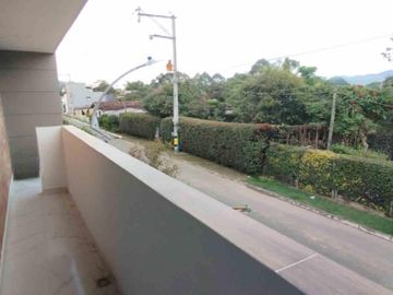 CASA EN ARRIENDO UBICADA EN LA CEJA SECTOR VIVA