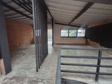 ARRIENDO de LOCALES en SABANETA