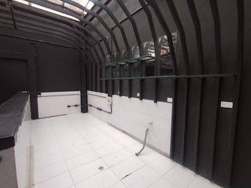 ARRIENDO de LOCALES en SABANETA