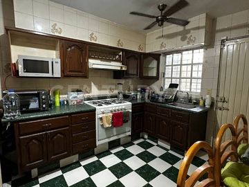 CASA EN RENTA EN COL. MITRAS NORTE EN MONTERREY