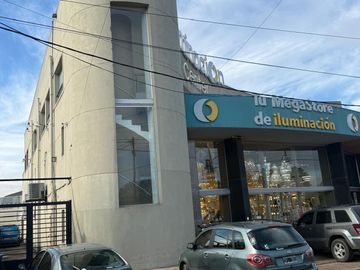 Edificio Comercial en Venta en Pilar