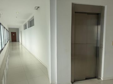 Edificio Comercial en Venta en Pilar
