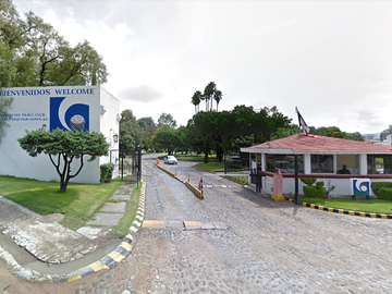 TERRENO EN VENTA EN TEQUISQUIAPAN ENE EL FRACC. CLUB DE GOLF. Erick