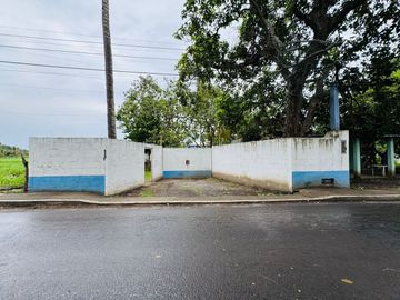 Casa en  venta en Veracruz de descanso con alberca Loc. La Posta la Antigua Ver