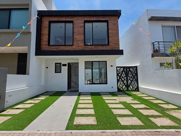 ESTRENA CASA EN VENTA NUEVA Y MODERNA EN REFUGIO, SOBRE CALLE, QUERÉTARO