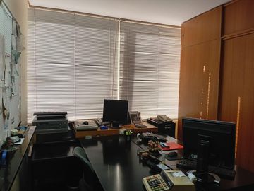 Venta oficina equipada 500m2 con 10 cocheras acceso por Av Corrientes y Florida Capital Federal