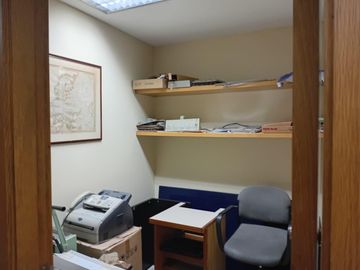 Venta oficina equipada 500m2 con 10 cocheras acceso por Av Corrientes y Florida Capital Federal