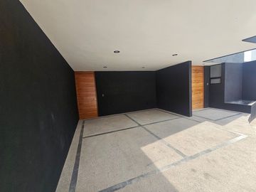 Casa con cine y alberca en pedregal | $10.4MDP