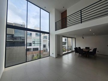 Casa con cine y alberca en pedregal | $10.4MDP