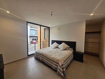 Casa con cine y alberca en pedregal | $10.4MDP