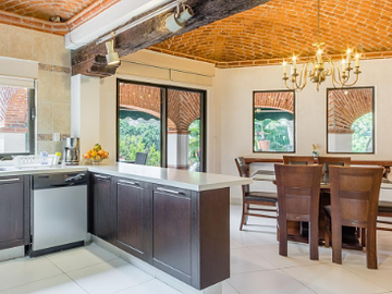 EN RENTA ESPECTACULAR RESIDENCIA EN TABACHINES