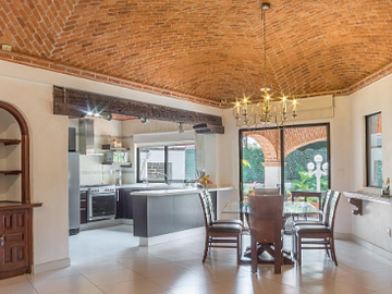 EN RENTA ESPECTACULAR RESIDENCIA EN TABACHINES