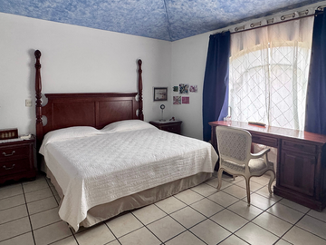 Casa en venta en Puerta de Hierro coto Asturias