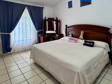 Casa en venta en Puerta de Hierro coto Asturias
