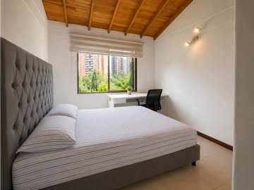 Venta de casa con jardín en la loma del Chocho