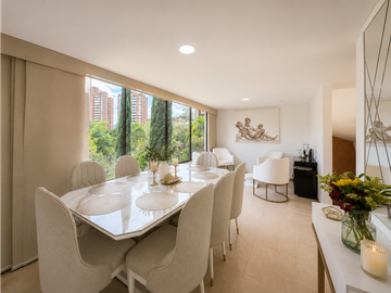Venta de casa con jardín en la loma del Chocho