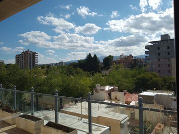 ALQUILER DTO 2 DORM-2 BAÑOS-COCHERA-5° SEC-MZA