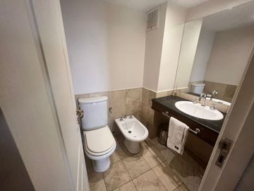 ALQUILER DTO 2 DORM-2 BAÑOS-COCHERA-5° SEC-MZA