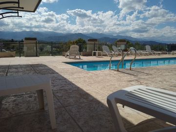 ALQUILER DTO 2 DORM-2 BAÑOS-COCHERA-5° SEC-MZA