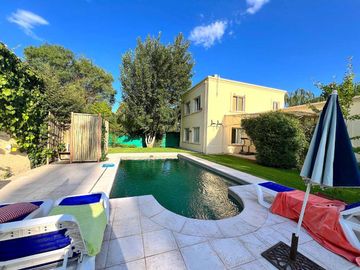 Casa de 6 dormitorios en venta en Chacras de Coria