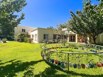 Casa de 6 dormitorios en venta en Chacras de Coria