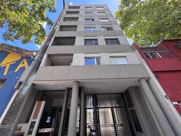 2 AMB. NUEVO LUMIN C/BALCON y PARRILLA V. CRESPO