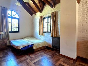 VENTA DE CASA 4 AMBIENTES EN LOMA VERDE ESCOBAR