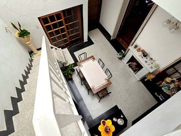 CASA VENTA 3 AMBIENTES MAS DEPENDECIA COCHERA
