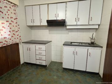 CASA 3 AMBIENTES VENTA LOMAS DE ZAMORA