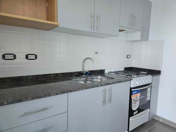 departamento alquiler 2 amb. con balcón Escalada