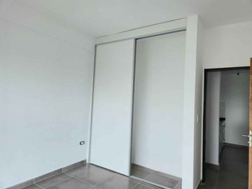 departamento alquiler 2 amb. con balcón Escalada