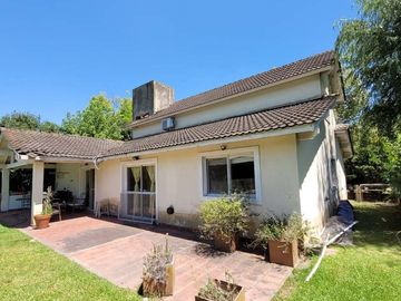Oportunidad casa en venta Barrio Boca Ratón