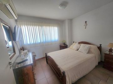 Depto 2 amb en venta con cochera Parque Chacabuco