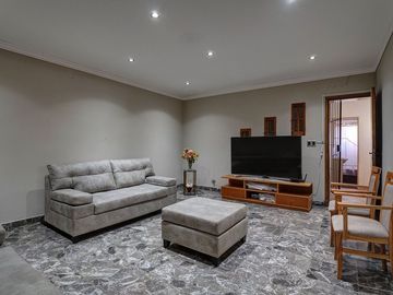 VENTA PH 6AMB C/TERRAZA, BALCON, S/EXPENSAS, BOEDO