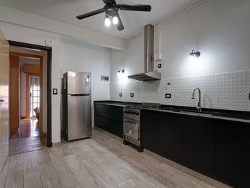 VENTA PH 6AMB C/TERRAZA, BALCON, S/EXPENSAS, BOEDO