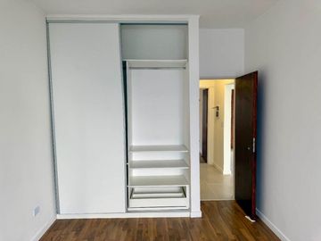 VENTA CASA HAEDO 3 AMB A ESTRENAR JARDIN APTO CRED