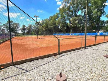 VENTA CASA 4 AMB PREMIUM PRADOS DEL OESTE MORENO