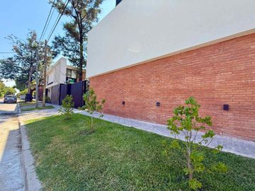 VENTA TRIPLEX 4 AMB PARQUE COCHERA DOBLE