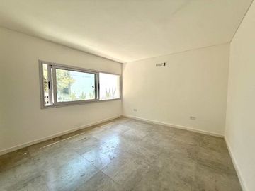 VENTA TRIPLEX 4 AMB PARQUE COCHERA DOBLE