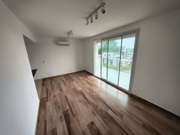VENTA 3 Amb c/Cochera en Complejo Solares - Moreno