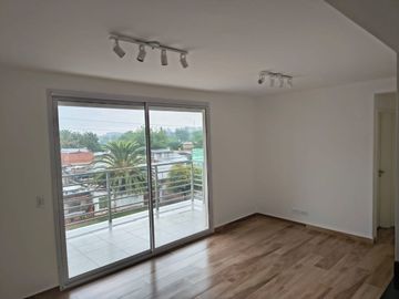 VENTA 3 Amb c/Cochera en Complejo Solares - Moreno