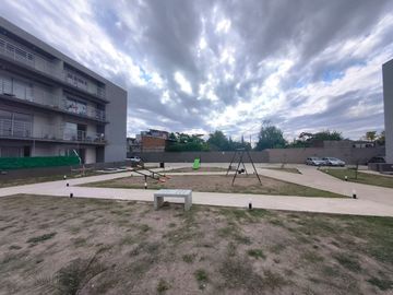 VENTA 3 Amb c/Cochera en Complejo Solares - Moreno